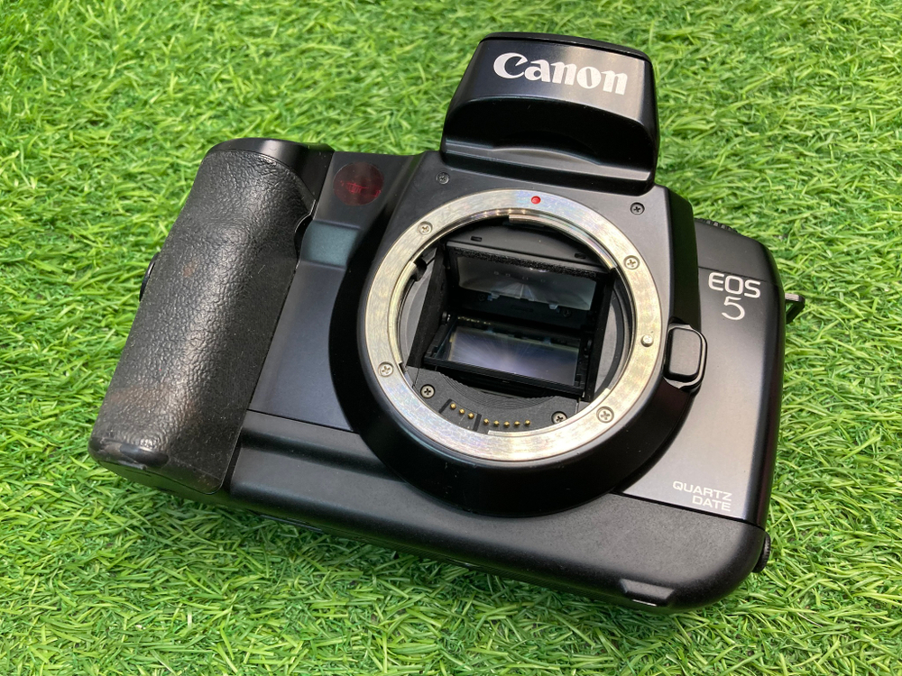 Canon EOS 5