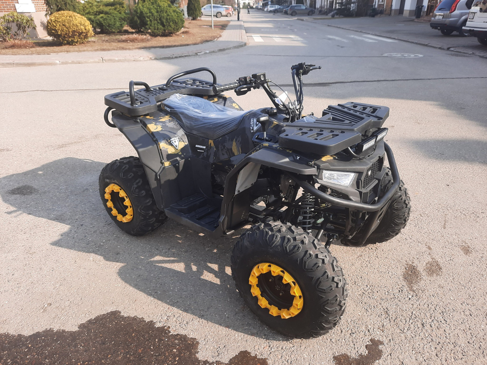 Квадроцикл бензиновый MOTAX GRIZLIK W200
