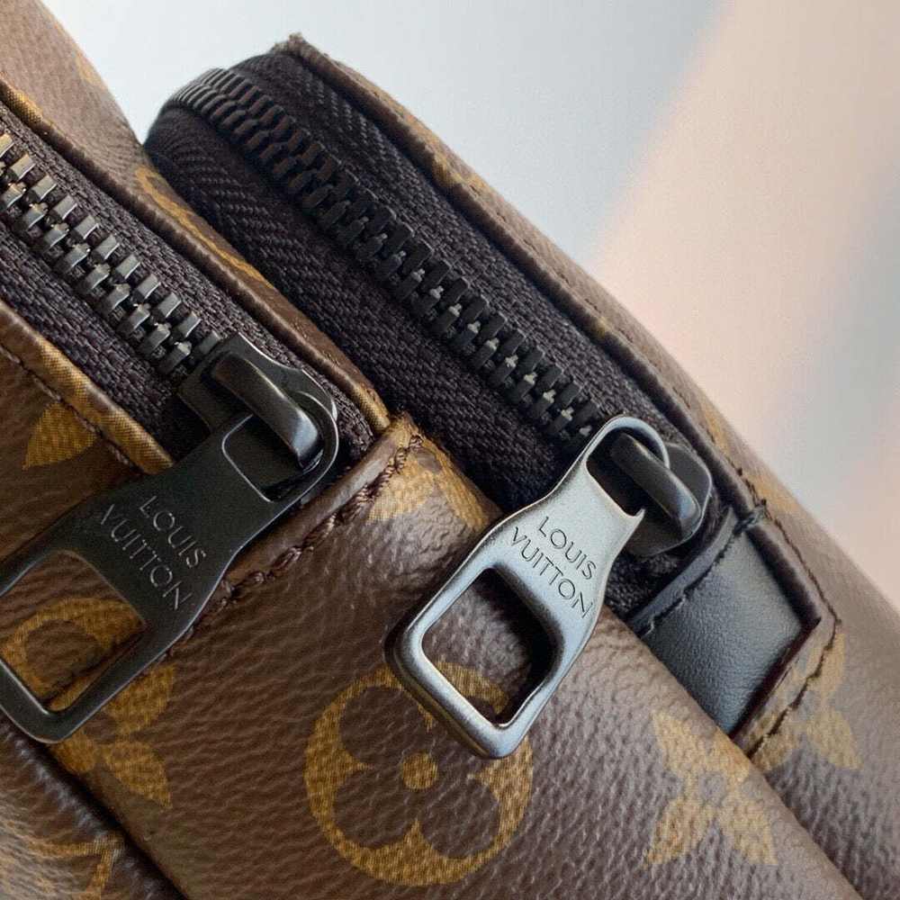 Louis Vuitton Avenue Sling Bag
