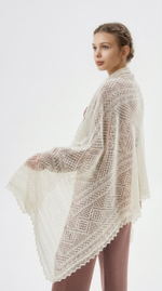 Оренбургский пуховый палантин с люрексом МАМ16080-02/17