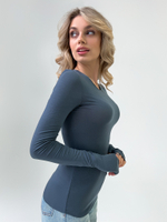 Лонгслив 2024 однотонный с вырезом под палец