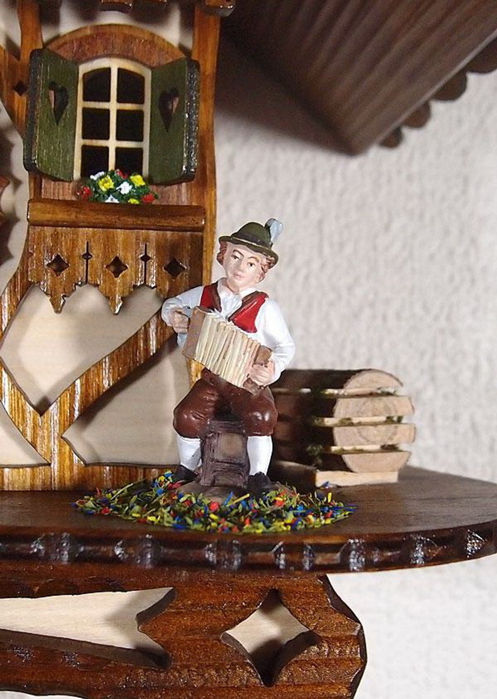 Часы-кукушка настенное Trenkle 1506 Германия