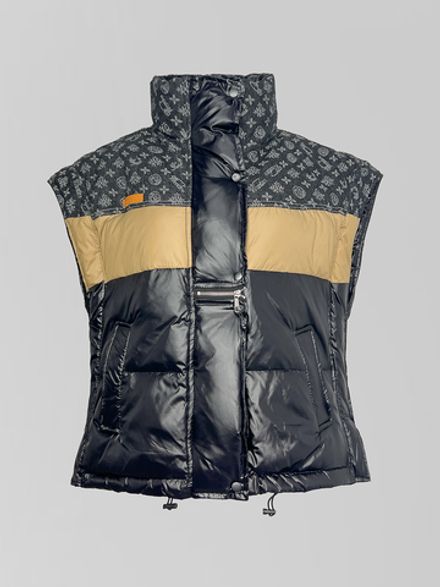 Жилетка объемная комбинированная с кулиской внизу