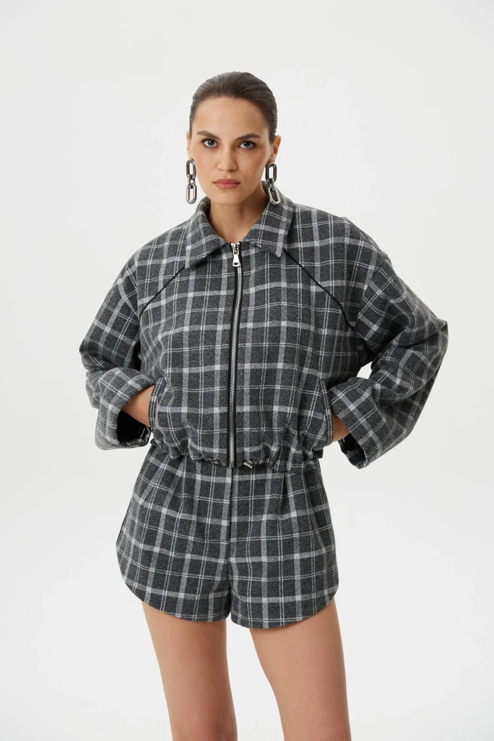 Бобмер Check, Серый