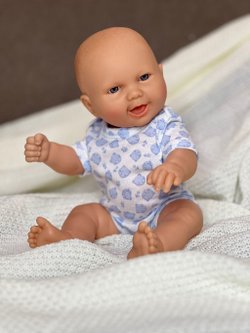 Кукла Berjuan виниловая 30см Newborn (17077)
