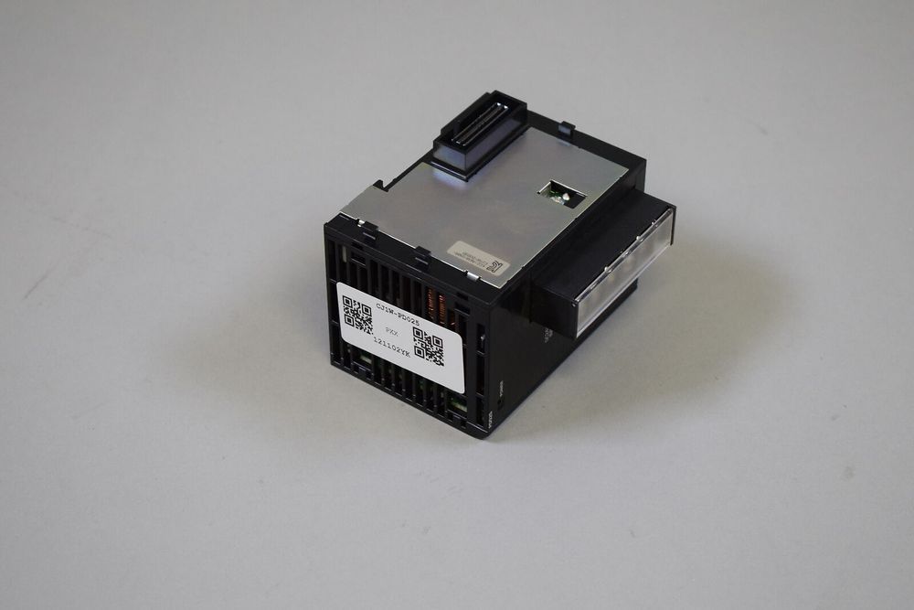 Б/у OMRON CJ1W-PD025