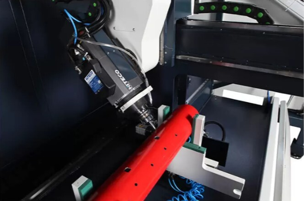 4-х осевой обрабатывающий центр CALIFORNIA с ЧПУ для алюминиевого профиля с автоматической сменой инструмента