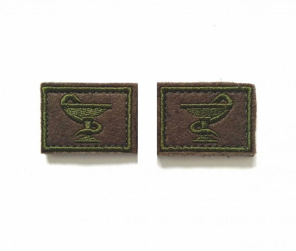 Нашивка петличная на липучке Медицина поле