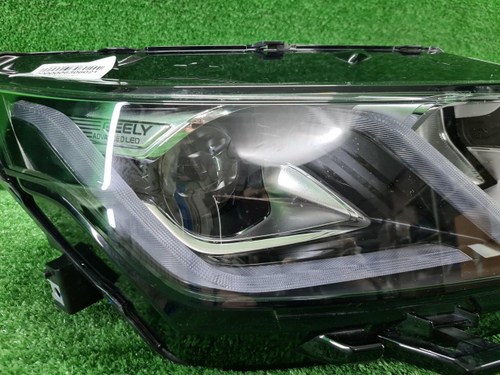 Фара правая Geely Coolray (2019-2023) галоген