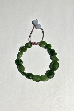 Браслет JADE из зеленого нефрита на нити
