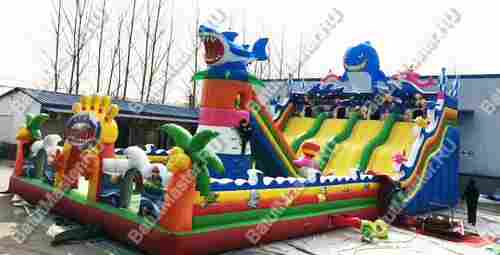 Надувной батут с горкой "Акула" 16*8*7 м