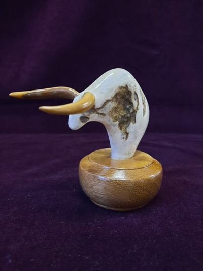 Скульптура "Бык", рог лося, бивень мамонта