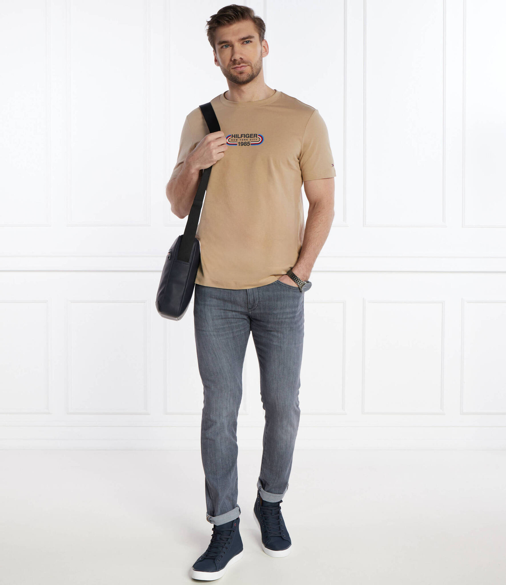 Футболка HILFIGER TRACK GRAPHIC Tommy Hilfiger - бежевый(MW0MW34429)