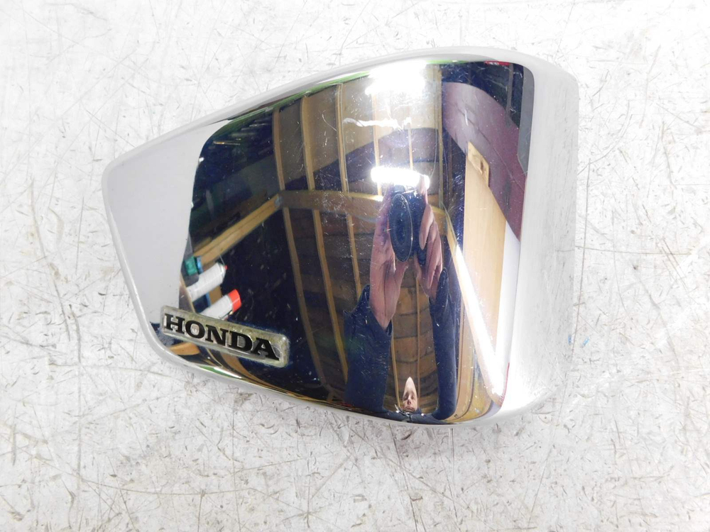Крышка правая Honda Shadow 750 NC34 RC44 83500-MBAA-0000