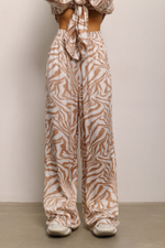 Брюки широкие с принтом