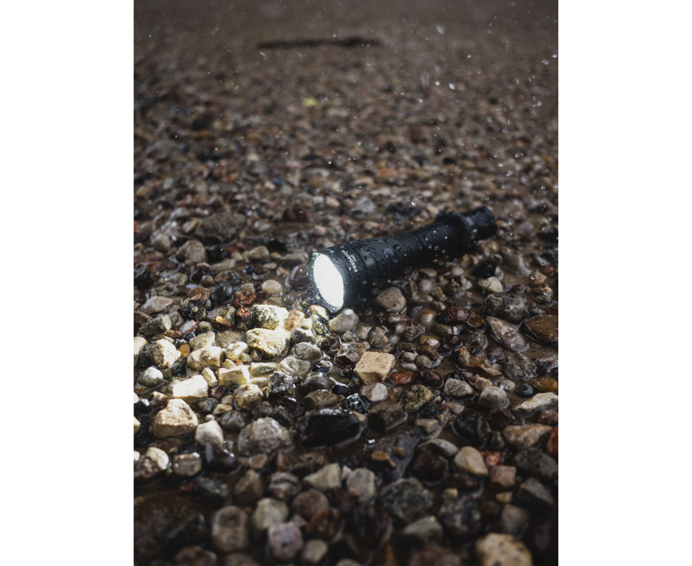 Фонарь Armytek Predator Pro Magnet USB Белый F07301C