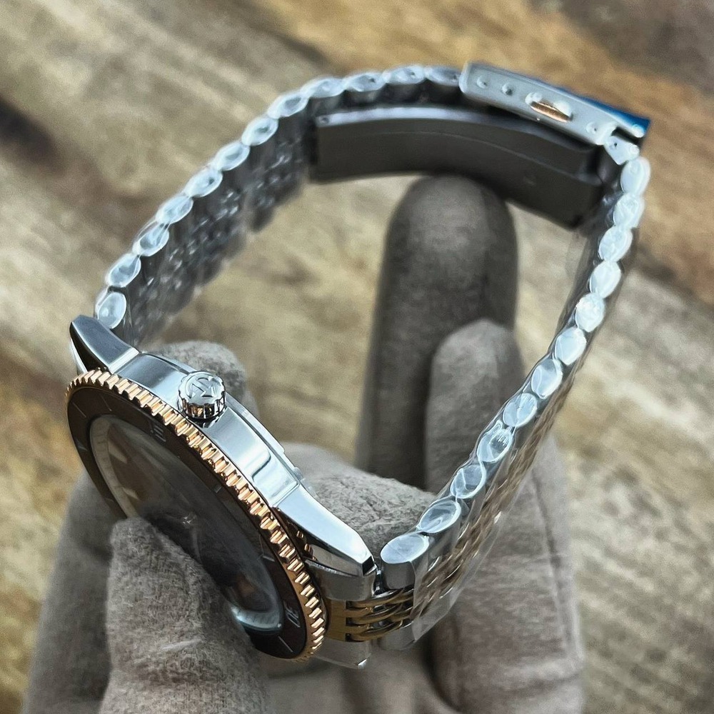 Часы Rado