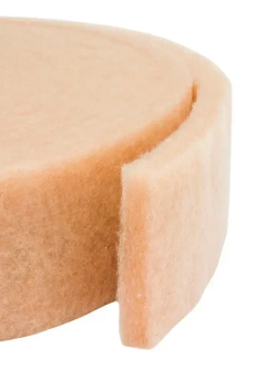 Утеплитель для стен. Плотность 200 г/м , толщина 15 мм, ширина 150 мм, 5 рулонов в упаковке, 10м в 1 рулоне. Утеплитель межвенцовый полиэфирный Политерм. Теплоизоляция. Строительные материалы.