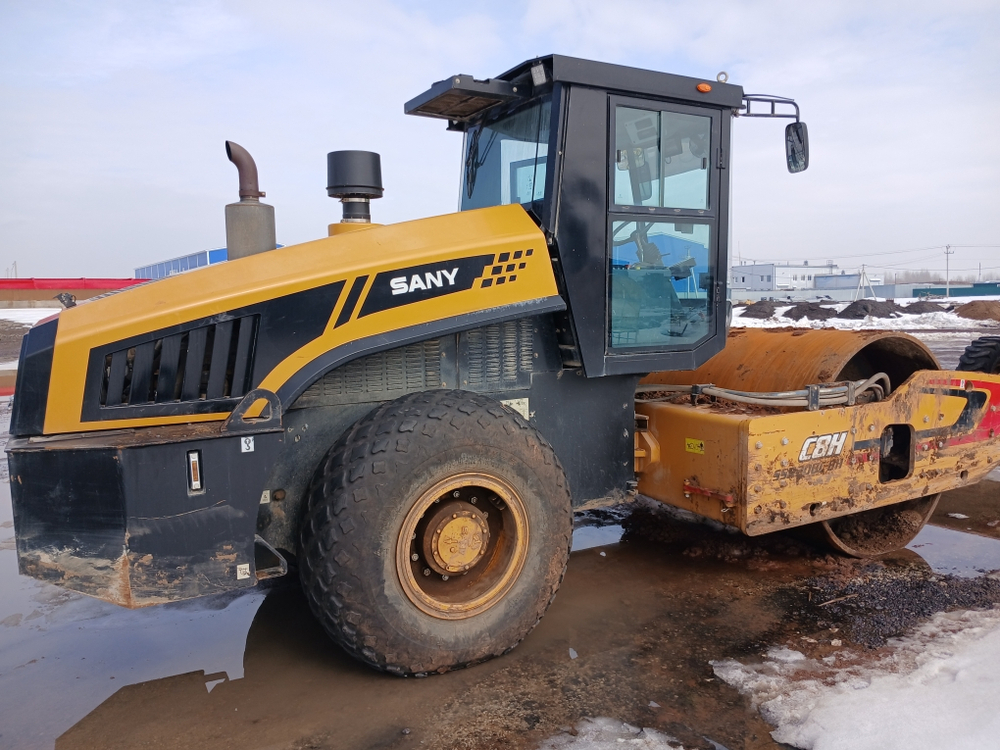 SANY SSR* Каток SSR200C-8H (Дизельный, 6,8 л, 200 л.с., АТ)