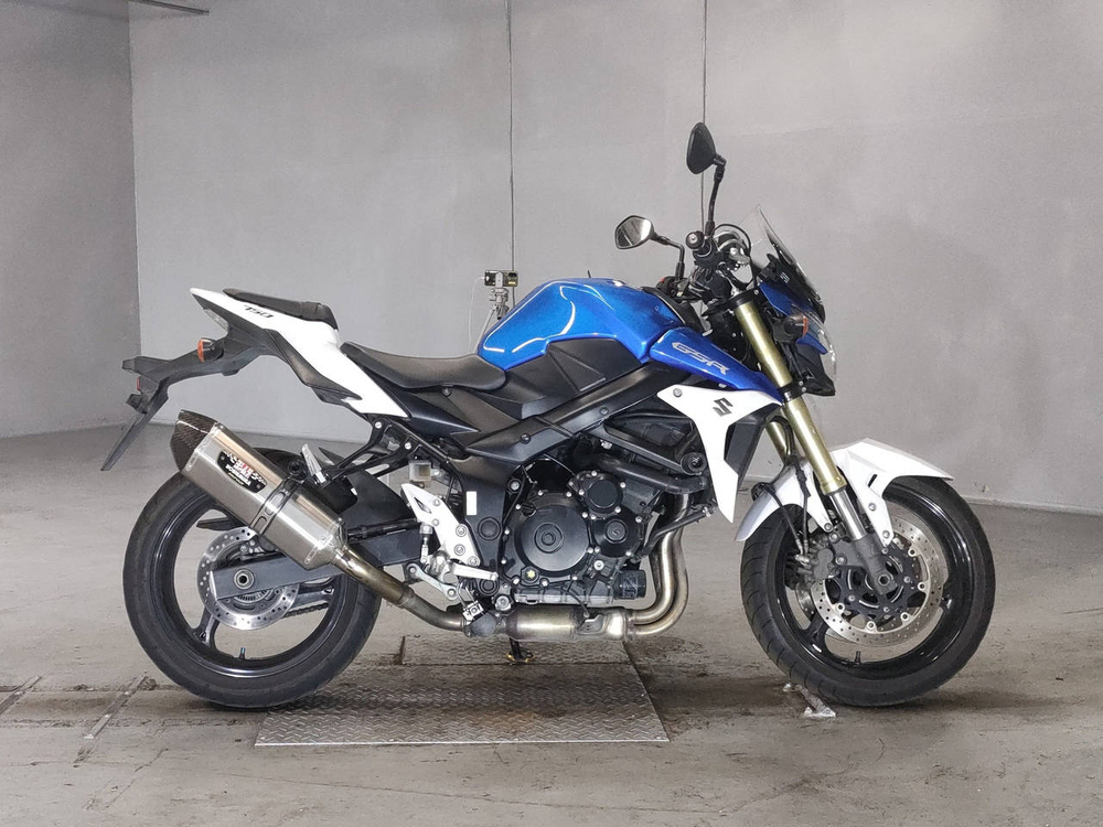 Suzuki GSR750 2013