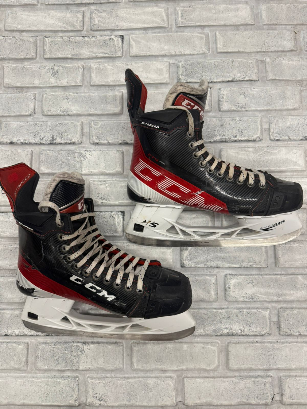 CCM jetspeed ft4 pro 10 tapered (EUR 45,5)