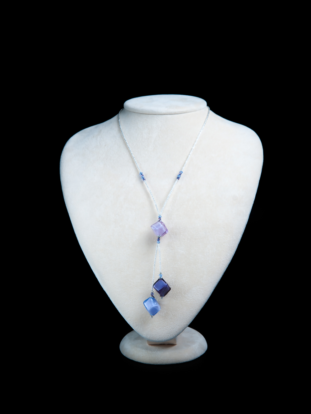 Колье Тре Куби 97 кк