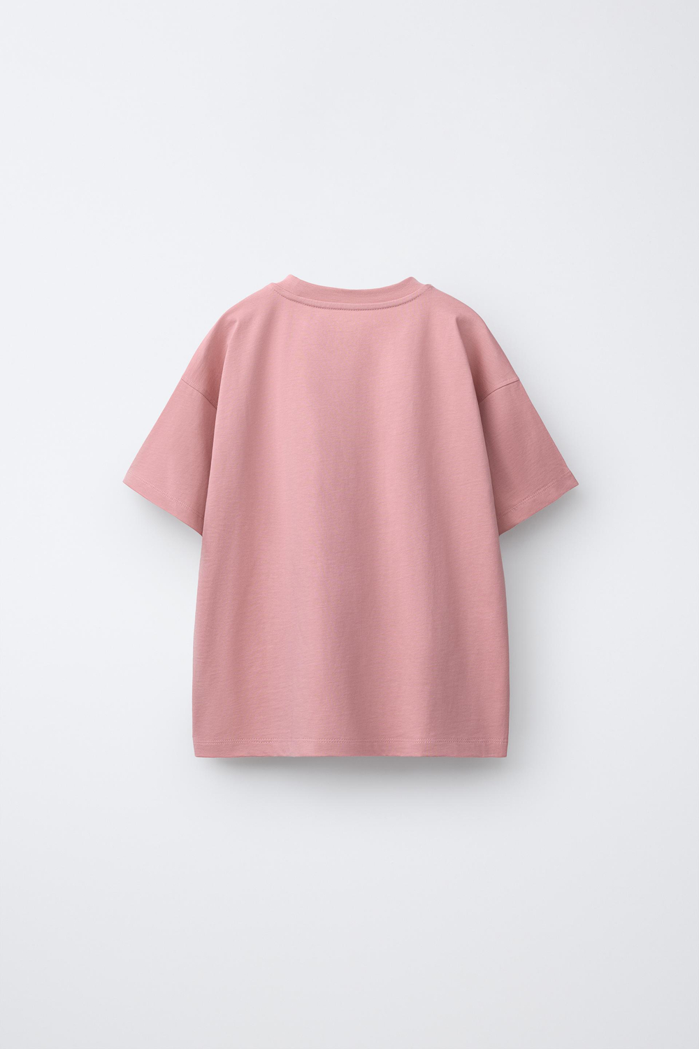 ZARA КОМПЛЕКТ ИЗ ФУТБОЛКИ И ШОРТОВ С НАДПИСЬЮ, ЛИНЯЛЫЙ РОЗОВЫЙ