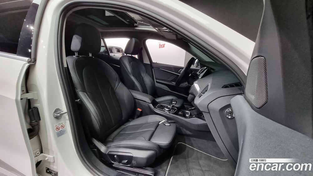 BMW 1 Series (F40) 120i Sports (02.2022)