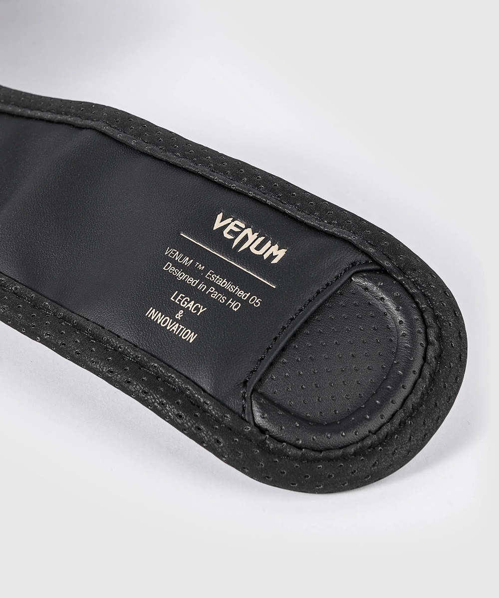 Перчатки ММА Venum Impact Evo Black/Beige