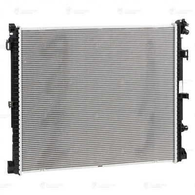 LRc 2604 -  Радиатор охлаждения для а/м BMW X3 (G01) (17-)/X4 (G02) (18-) 2.0i/3.0i (жидкостный интеркулер)