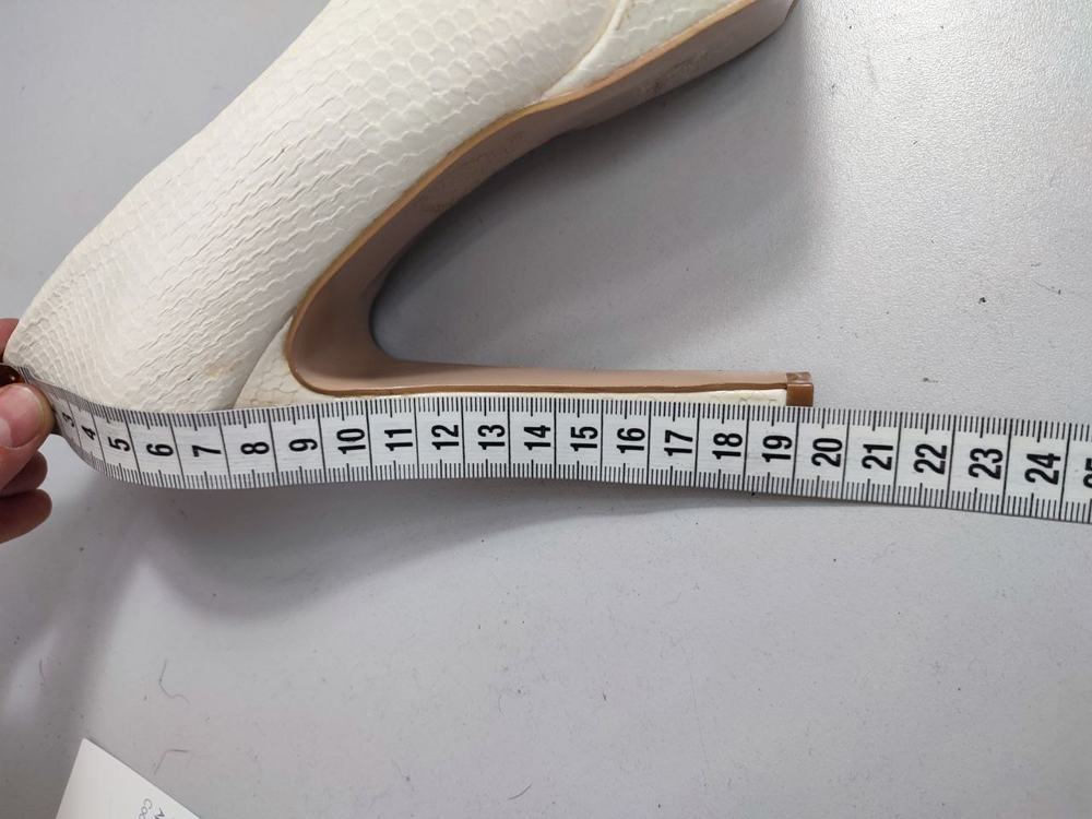 Туфли Centr Shoes белые 36 размер