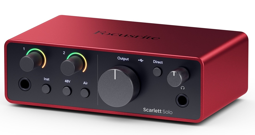 FOCUSRITE Scarlett Solo 4th Gen аудиоинтерфейс USB, 24-бит/192 кГц, 1 вход (линейный, инструментальный, микрофонный)/линейный стерео выход, выход на наушники, USB 2.0 типа C).