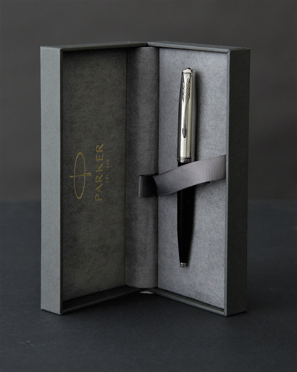 Шариковая ручка Parker 51 CORE BLACK CT, цвет чернил черный
