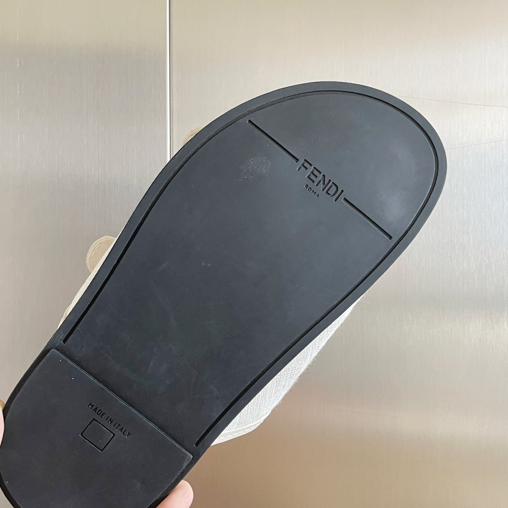 Fendi Feel Slides