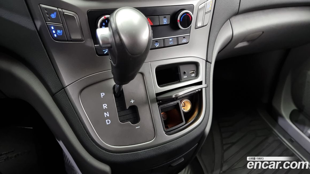 Hyundai The New Grand Starex Van 3-х местный (11.2020)