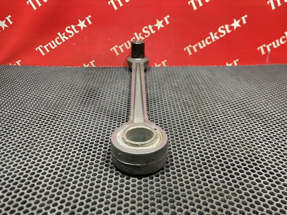 Стойка переднего стабилизатора