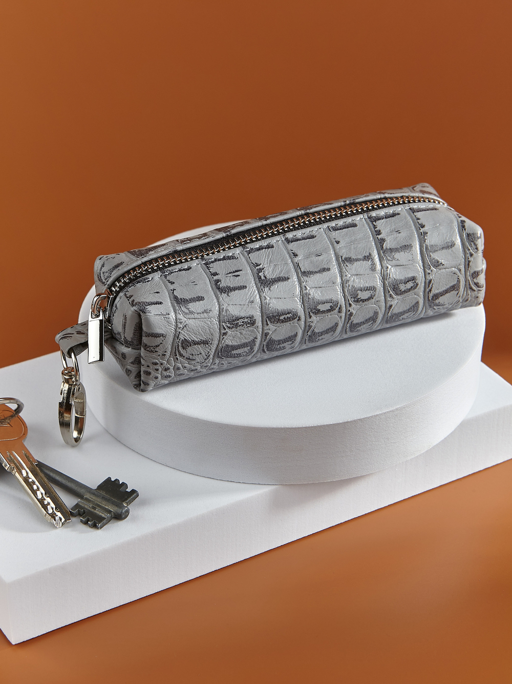 Ключница кожаная