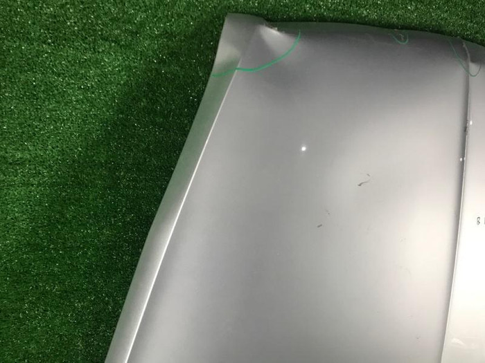 Капот Bentley Bentayga (2015-2020)