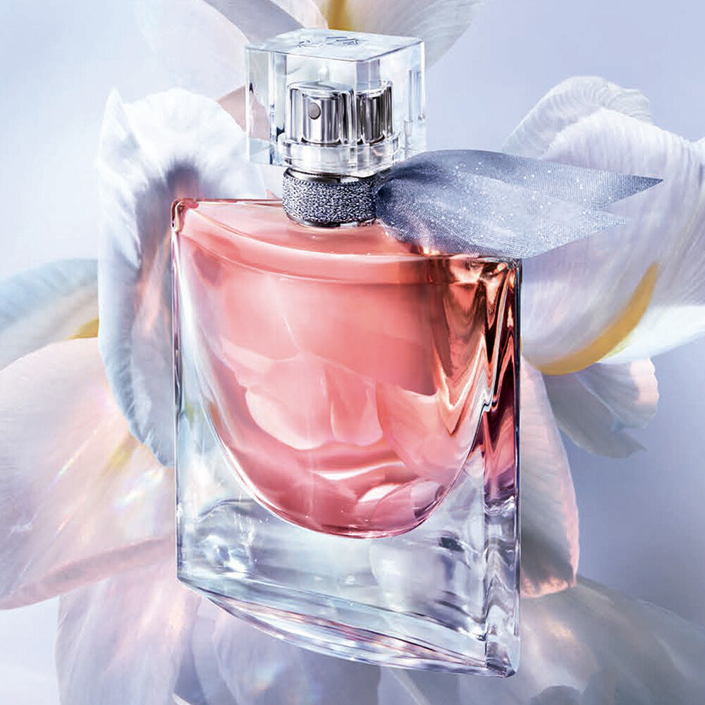 Estee lauder perfume la vie est belle sale