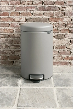 Brabantia Контейнер для мусора NewIcon 5л, минеральный бетон, серый