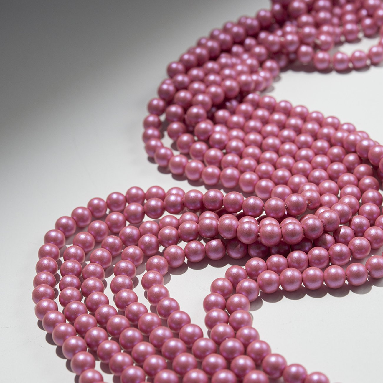 Жемчуг Майорка, оттенок "Hot Pink", шар 6мм, перламутрово-сатиновое улучшенное покрытие