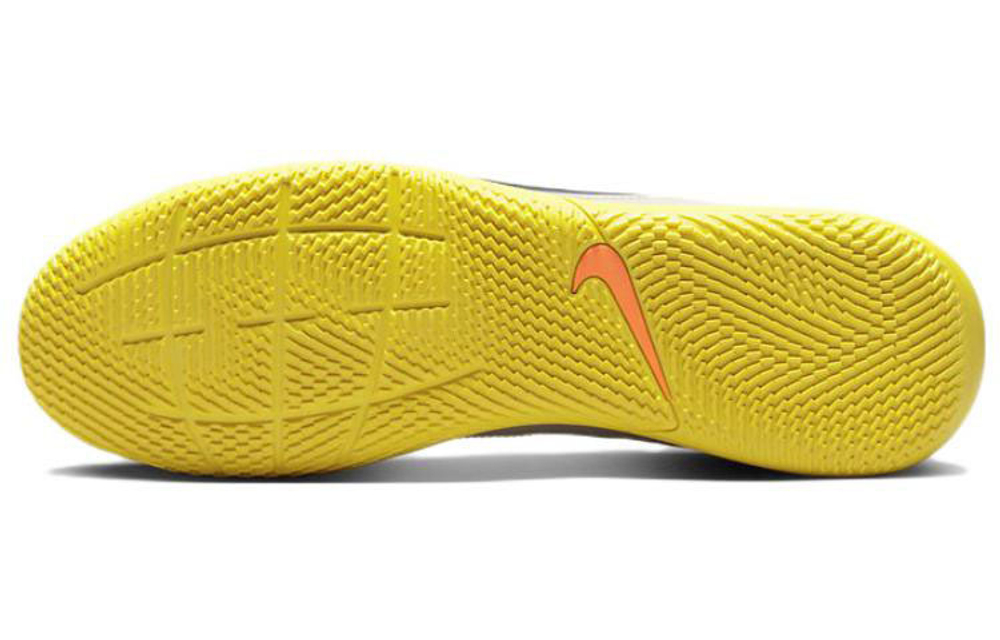 Кроссовки Nike Tiempo Legend 9 Club Ic