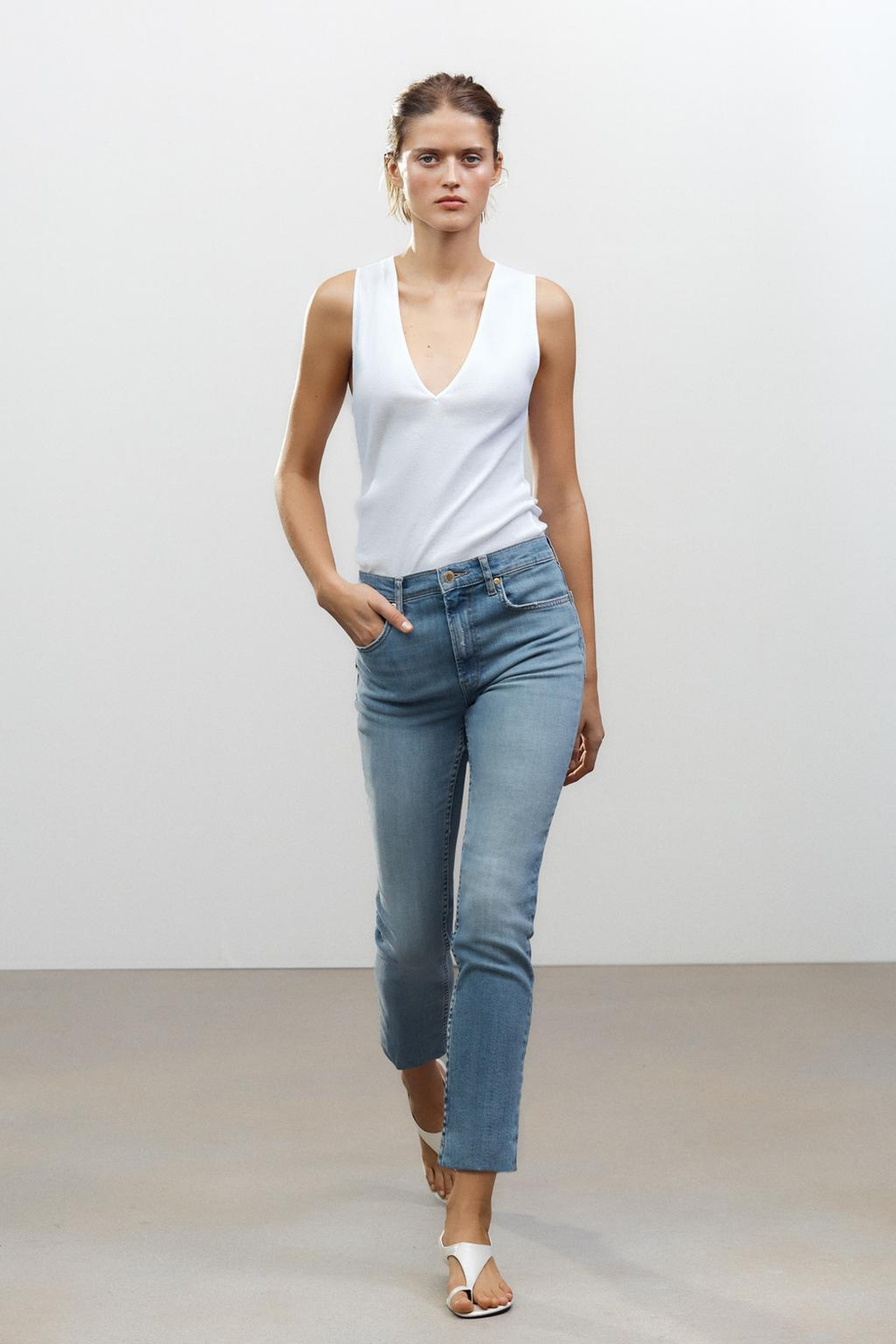 Джинсы bootcut cropped с высокой посадкой — zw collection