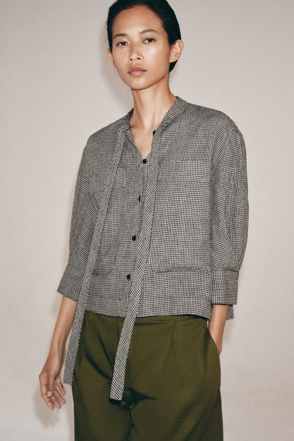 ZARA РУБАШКА В КЛЕТКУ ИЗ ЛЬНА — ZW COLLECTION, ЭКРЮ/ЧЕРНЫЙ