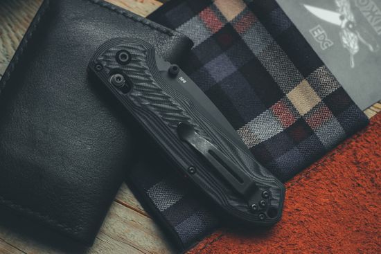 Складной нож Benchmade 560BK-1 Freek c клинком из стали CPM-M4, рукоять G10