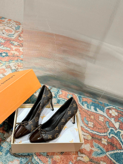 Louis Vuitton Pump (6 colors)