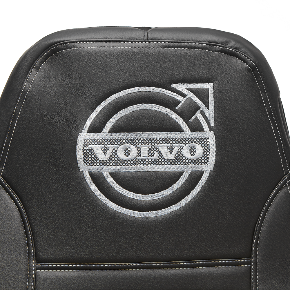 Чехлы VOLVO FM после 2008 года: 2 высоких сиденья, ремень у водителя из сиденья, у пассажира - от стоек кабины (один вырез на чехлах) (экокожа, черный, серая вставка)