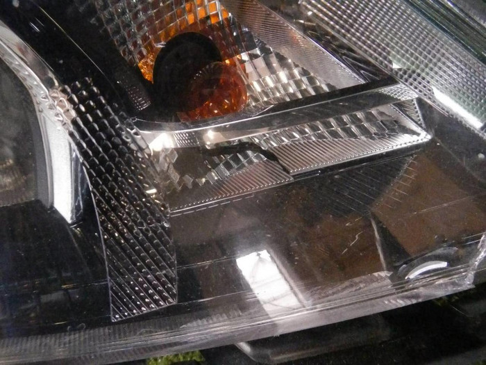 Битая Фара правая Kia Rio 4 (2020-н.в.) галоген