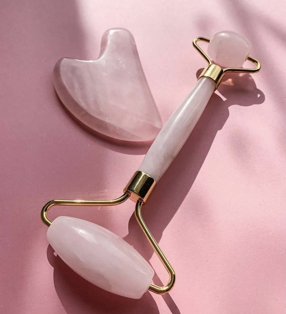 La Mellee/Ролик для лица и скребок Гуаша из натурального розового кварца. Массажный набор для лица