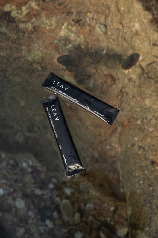 Напиток с электролитами для поддержания водно-солевого баланса ELECTROLYTES, 22 стика / LEAV